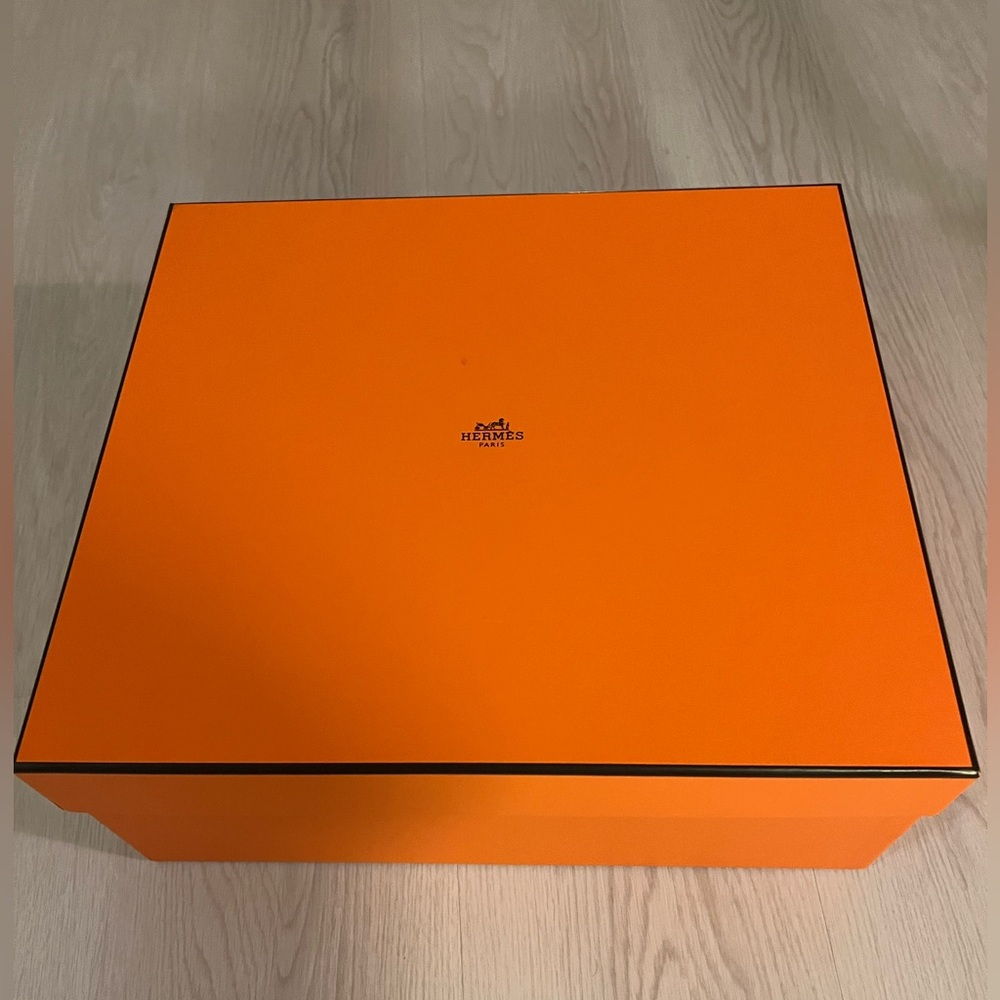 Authentic Hermès Box